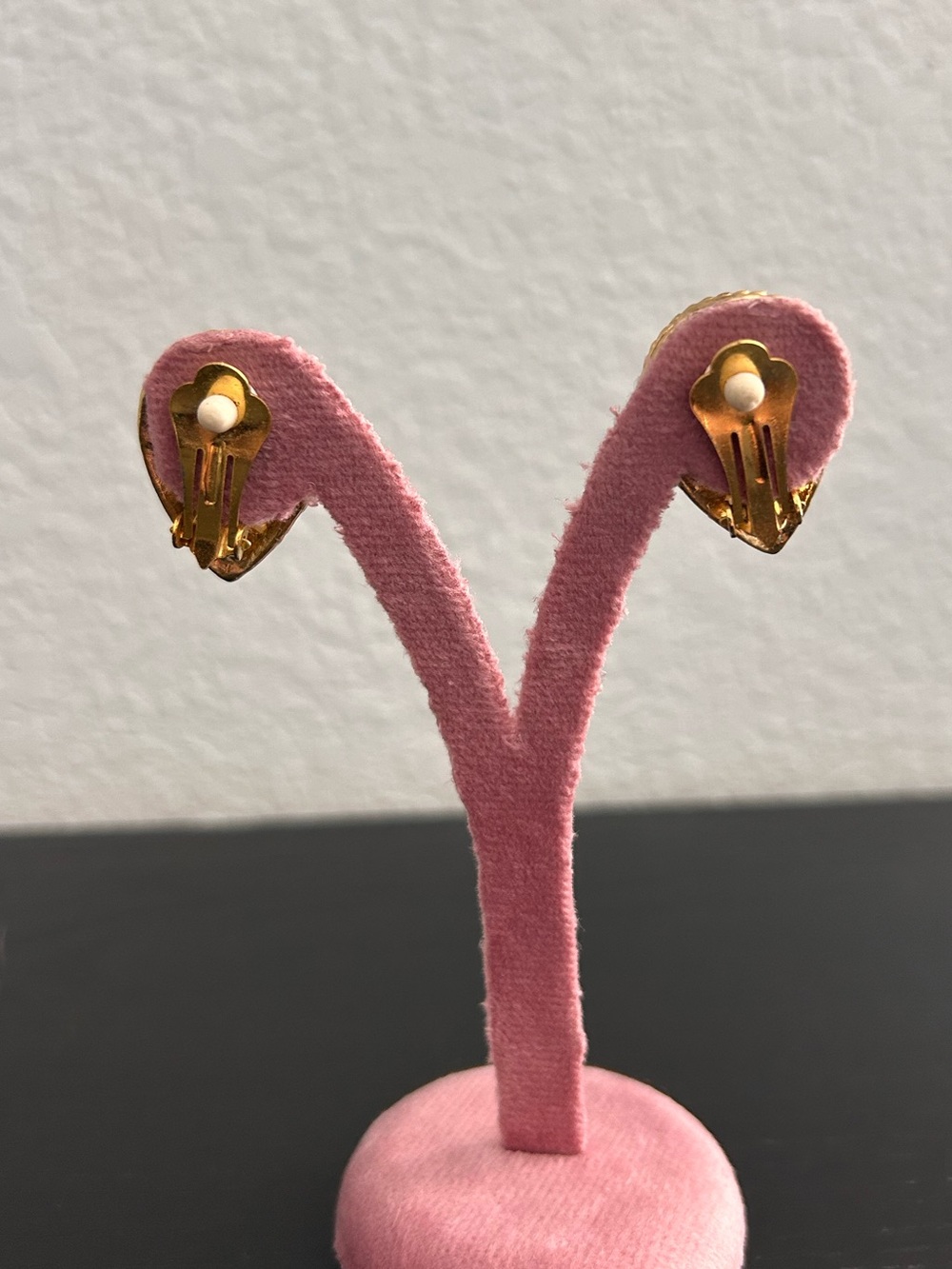 Gold-tone Teardrop Faux Pearl Earrings with Vibrant Teal Crystal Stone Vintage! - Picture 4 of 9